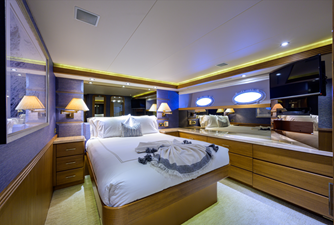 SUPERSTAR 2001 WESTPORT Motor Yacht Raised Pilothouse Motor Yacht Yacht MLS #455932 66