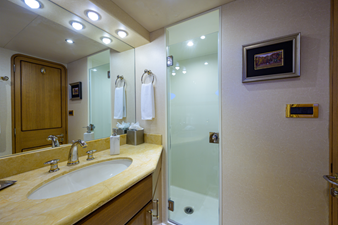 SUPERSTAR 2001 WESTPORT Motor Yacht Raised Pilothouse Motor Yacht Yacht MLS #455932 69