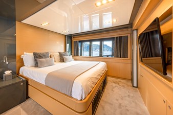 SILVER BREEZE 6 Main Stateroom