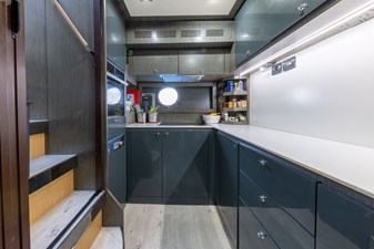 SILVER BREEZE 18 Galley