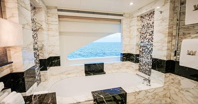 SUPERYACHT W 9 