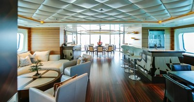 SUPERYACHT W 17 