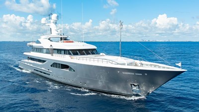 SUPERYACHT W 86 Bow profile