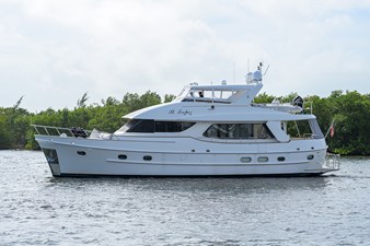 ST. TROPEZ  4 68_cheoy_lee_st_tropez_profiles_07