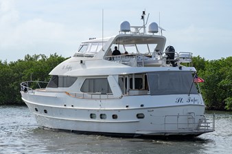 ST. TROPEZ  5 68_cheoy_lee_st_tropez_profiles_09