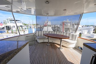 ST. TROPEZ  8 68_cheoy_lee_st_tropez_aft_deck_03