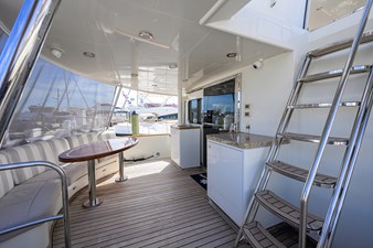 ST. TROPEZ  9 68_cheoy_lee_st_tropez_aft_deck_07