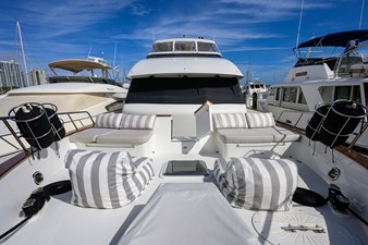 ST. TROPEZ  16 68_cheoy_lee_st_tropez_bow_07