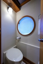 ST. TROPEZ  37 68_cheoy_lee_st_tropez_day_head_01