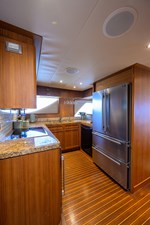 ST. TROPEZ  42 68_cheoy_lee_st_tropez_galley_01