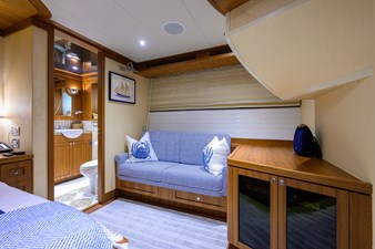 ST. TROPEZ  57 68_cheoy_lee_st_tropez_master_stateroom_07