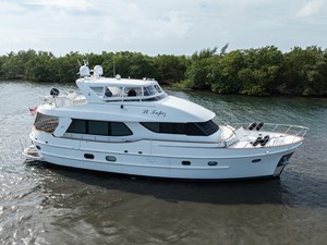 ST. TROPEZ  96 68_cheoy_lee_st_tropez_profiles_aerial_01