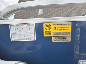 24' Bentley 2017 Encore 240 Cruise SE 7 