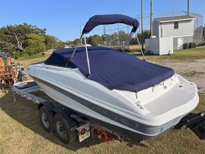 19' Rinker 2012 196 Captiva 5 