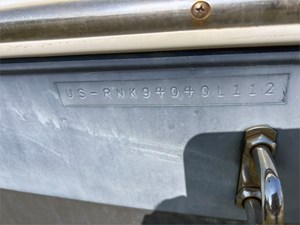 19' Rinker 2012 196 Captiva 17 