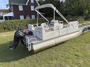 16' Bentley 2013 Encore 1 