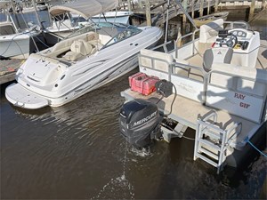 16' Bentley 2013 Encore 6 