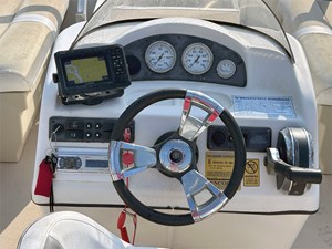 16' Bentley 2013 Encore 10 