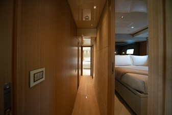 Akula Hall to Guest Cabins