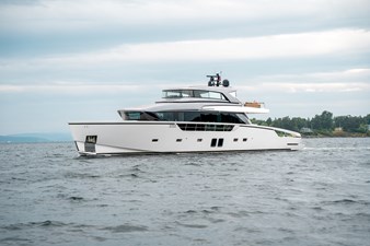 NORTH 32