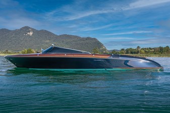 RIVA AQUARIVA SPECIAL 3 RIVA AQUARIVA SPECIAL 2026 RIVA YACHT AQUARIVA SPECIAL Motor Boat Yacht MLS #456143 3