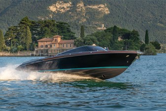 RIVA AQUARIVA SPECIAL 5 RIVA AQUARIVA SPECIAL 2026 RIVA YACHT AQUARIVA SPECIAL Motor Boat Yacht MLS #456143 5