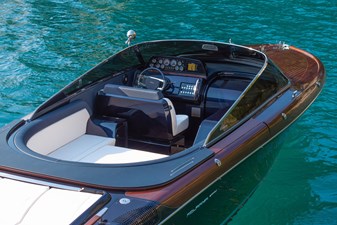 RIVA AQUARIVA SPECIAL 7 RIVA AQUARIVA SPECIAL 2026 RIVA YACHT AQUARIVA SPECIAL Motor Boat Yacht MLS #456143 7