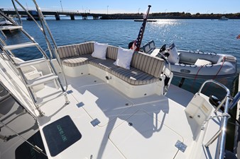 UNNAMED 20 DEFY GRAVITY, 2018 Sabre 48 Flybridge Sedan, Cockpit
