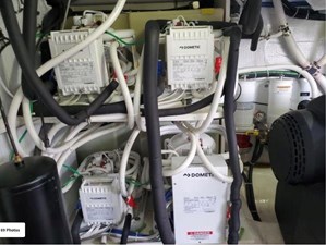 UNNAMED 57 DEFY GRAVITY, 2018 Sabre 48 Flybridge Sedan, Dometic Controls