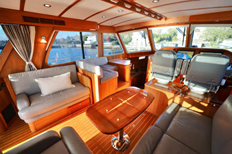 UNNAMED 22 DEFY GRAVITY, 2018 Sabre 48 Flybridge Sedan, Port Salon Outboard_Name removed