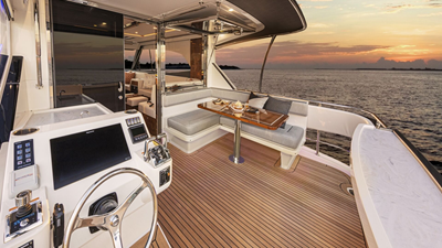 72 SPORTS MOTOR YACHT 16 