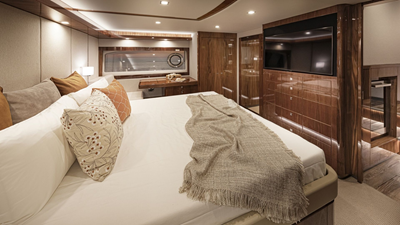 72 SPORTS MOTOR YACHT 31 