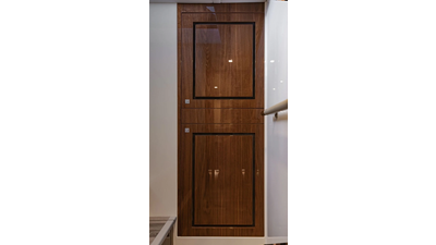 72 SPORTS MOTOR YACHT 30 