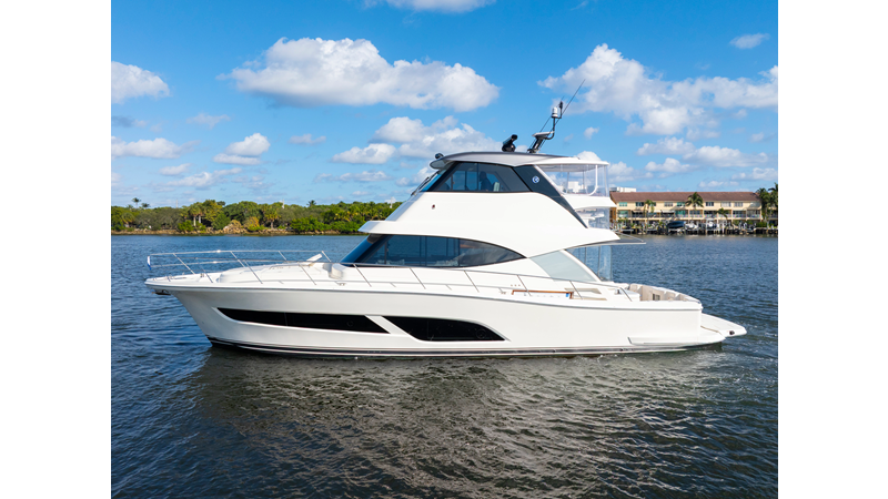 50 SPORTS MOTOR YACHT