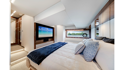 50 SPORTS MOTOR YACHT 59 