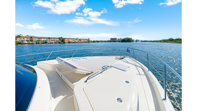 50 SPORTS MOTOR YACHT 12 