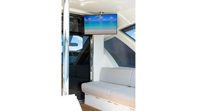 50 SPORTS MOTOR YACHT 60 