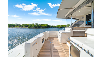 50 SPORTS MOTOR YACHT 35 