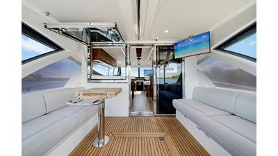 50 SPORTS MOTOR YACHT 44 