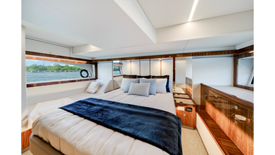 50 SPORTS MOTOR YACHT 119 