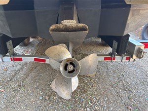 24' Regal 2014 FasDeck 24  28 