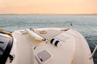 46 SPORTS MOTOR YACHT 19 