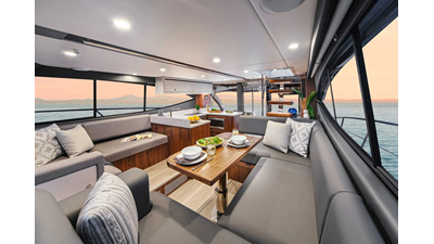 46 SPORTS MOTOR YACHT 11 