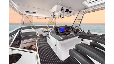 46 SPORTS MOTOR YACHT 19 