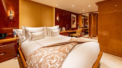 MYSTIQUE 26 MYSTIQUE 2001 FEADSHIP  Motor Yacht Yacht MLS #456235 26