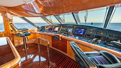 MYSTIQUE 32 MYSTIQUE 2001 FEADSHIP  Motor Yacht Yacht MLS #456235 32