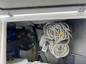 G FORCE 38 Aft storage port