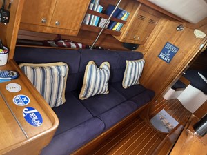 G FORCE 9 Settee