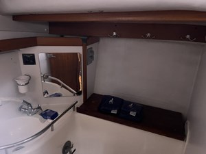G FORCE 28 Vanity