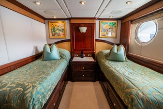 CRYSTAL LADY 22 